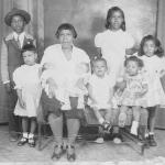 Zettie Chaffin Williams  and grandchildren